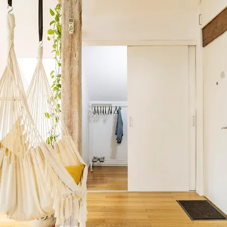 Artistic Loft In The Old Town Апартаменти