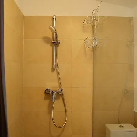 Апартаменти Artistic Loft In The Old Town Бухарест