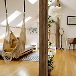 Artistic Loft In The Old Town 아파트 부쿠레슈티