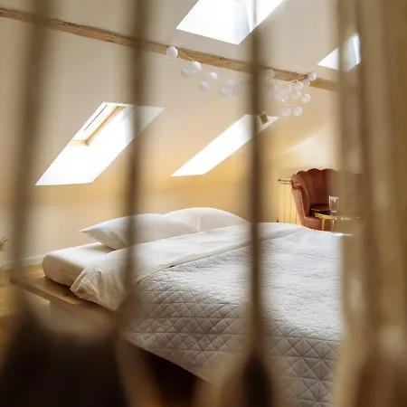 דירה Artistic Loft In The Old Town *