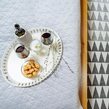 Artistic Loft In The Old Town דירה *