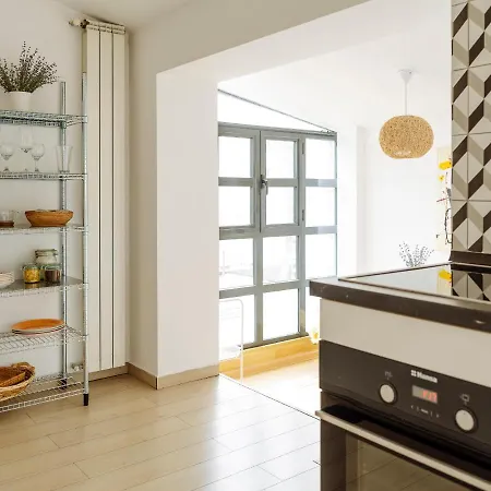 דירה Artistic Loft In The Old Town בוקרשט