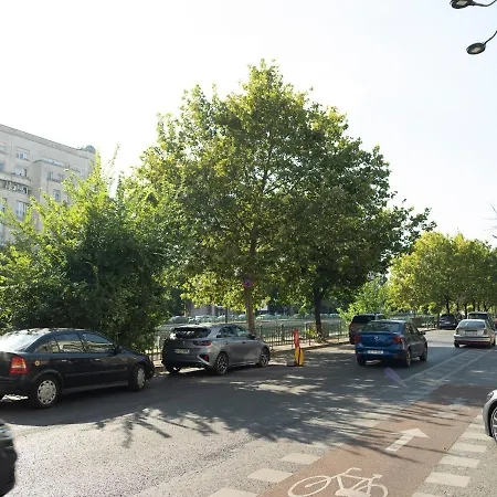 דירה Artistic Loft In The Old Town