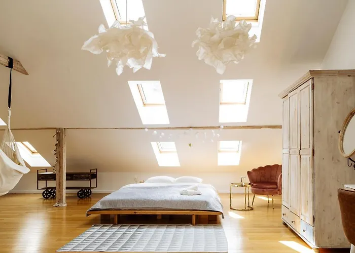 Artistic Loft In The Old Town