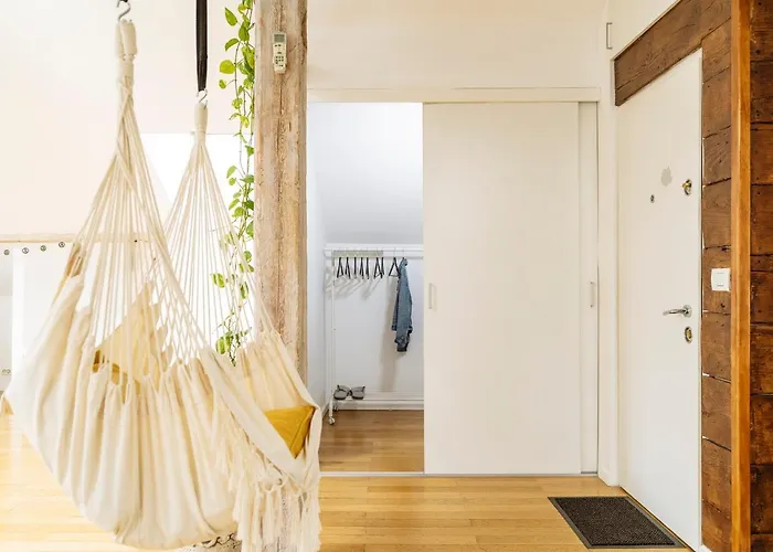 Artistic Loft In The Old Town Apartman