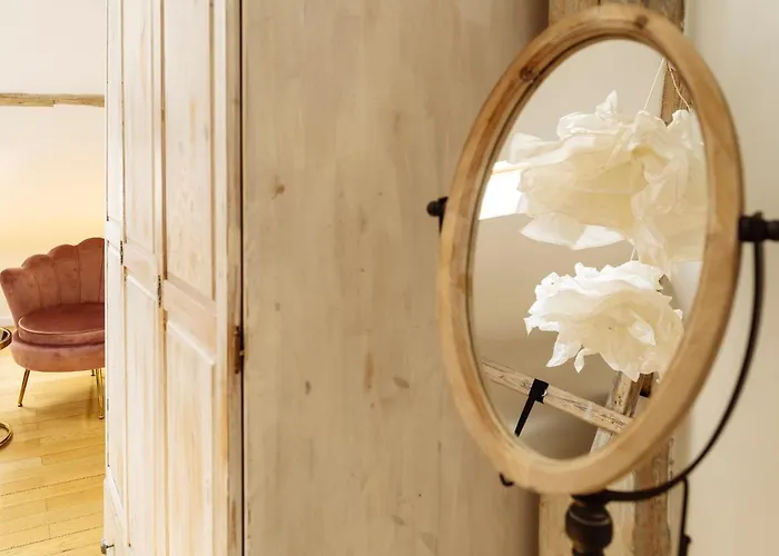 Artistic Loft In The Old Town