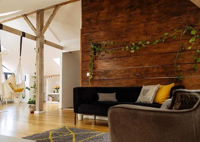 Artistic Loft In The Old Town Daire *