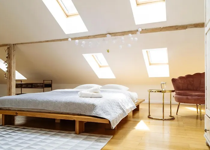 Artistic Loft In The Old Town Apartamento Bucarest