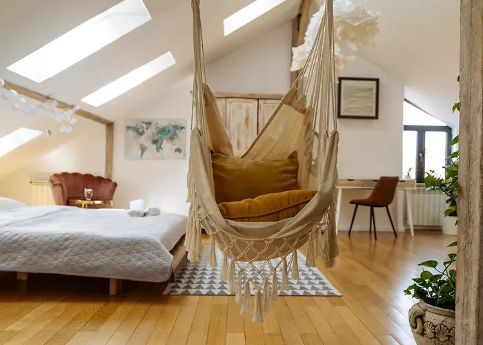 Artistic Loft In The Old Town Apartamento Bucarest