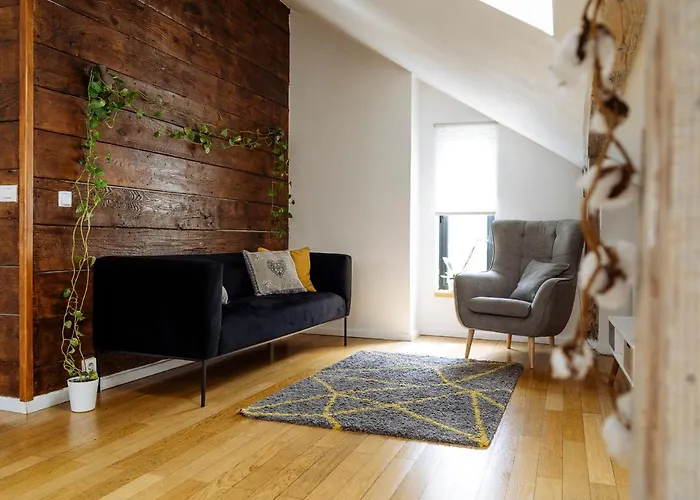 Artistic Loft In The Old Town 부쿠레슈티