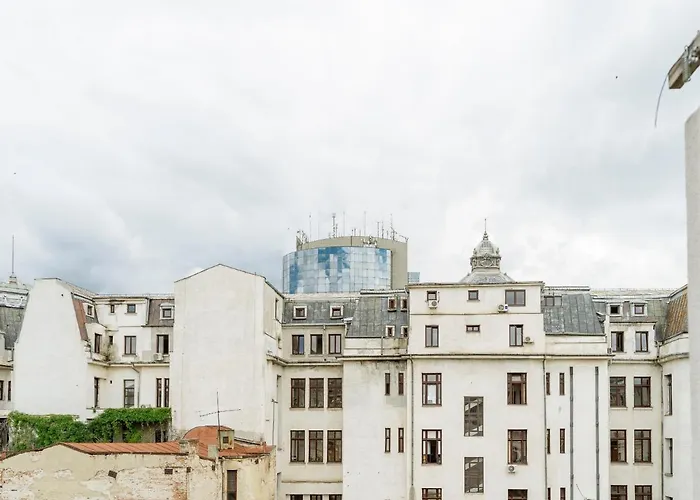 아파트 Artistic Loft In The Old Town