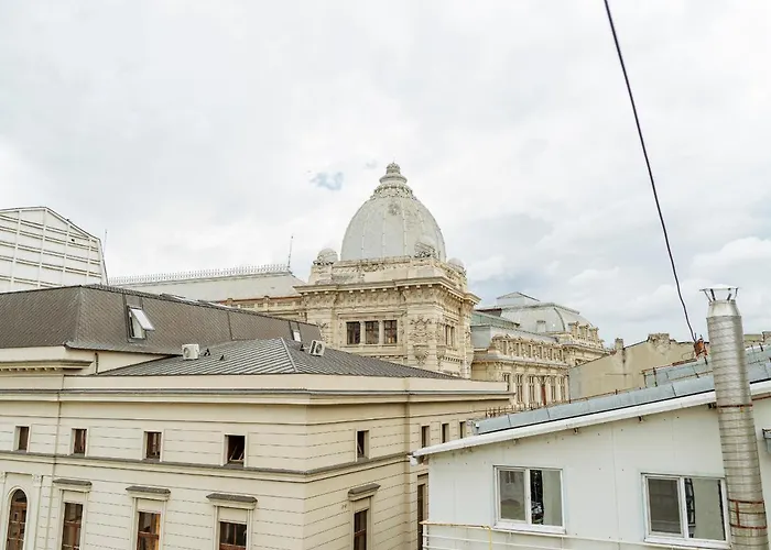 Artistic Loft In The Old Town 아파트 부쿠레슈티