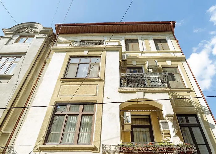 Artistic Loft In The Old Town 아파트 부쿠레슈티