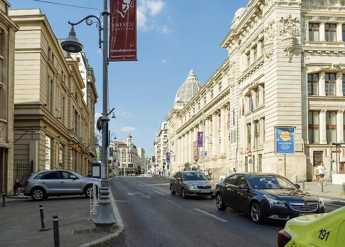 Artistic Loft In The Old Town 아파트