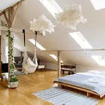 Artistic Loft In The Old Town *
